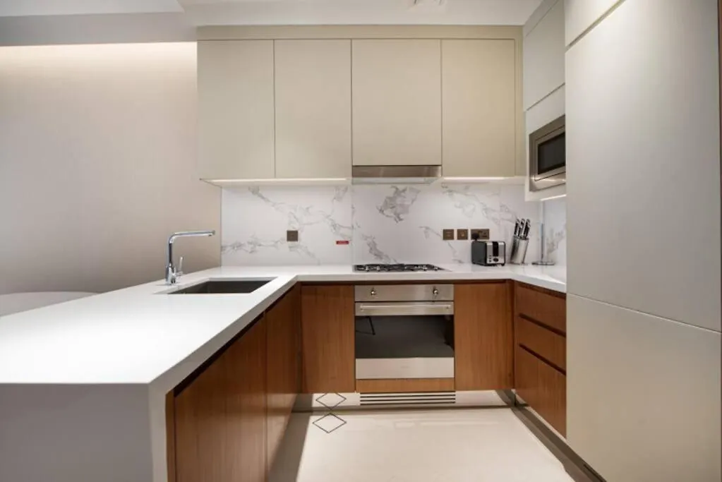 Luxurious Stay In Downtown Dubai 0*,  Verenigde Arabische Emiraten